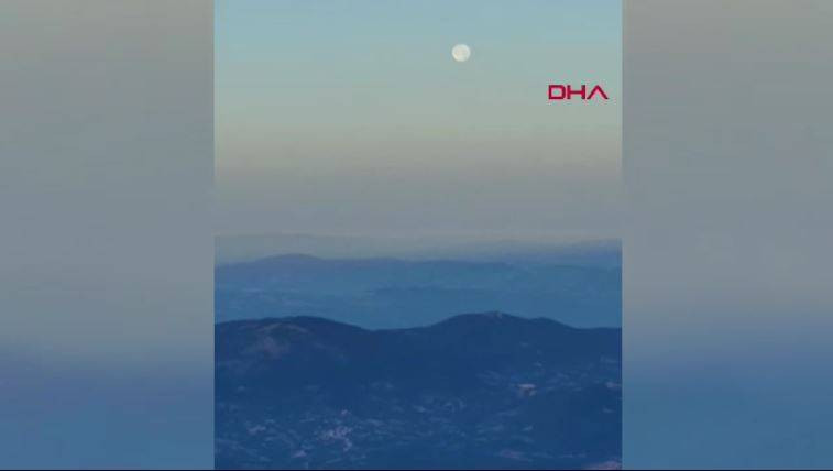 Uludağ’ın zirvesinde görüntülendi: Gün doğumu ve ayın batışı aynı karede - Resim: 2